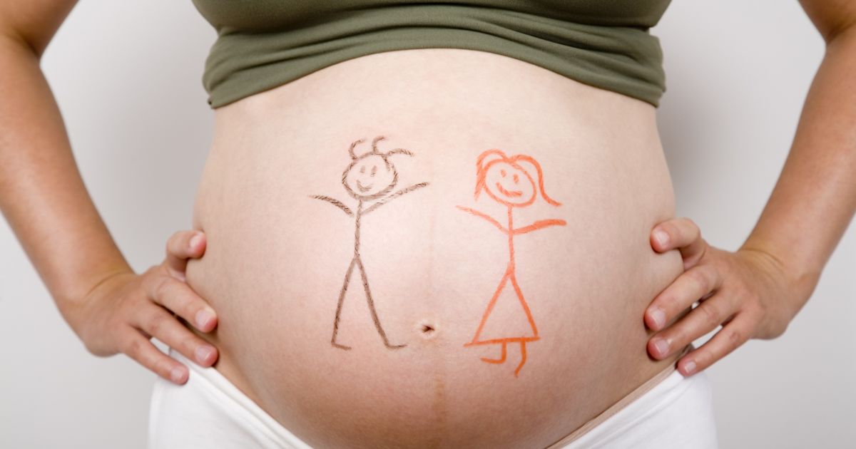 Giai đoạn thai nhi 14 tuần là lúc bạn đã có thể biết được con mình là trai hay gái 