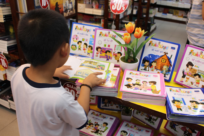 Lưu ý khi mua sách tdayj tiếng Anh cho trẻ em